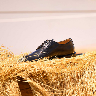 Scarpa derby in pelle di vitello nera Bortignani